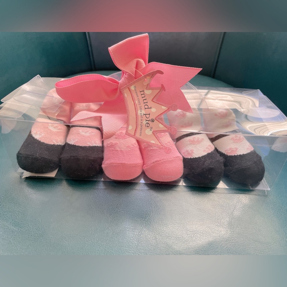 Mud pie baby socks